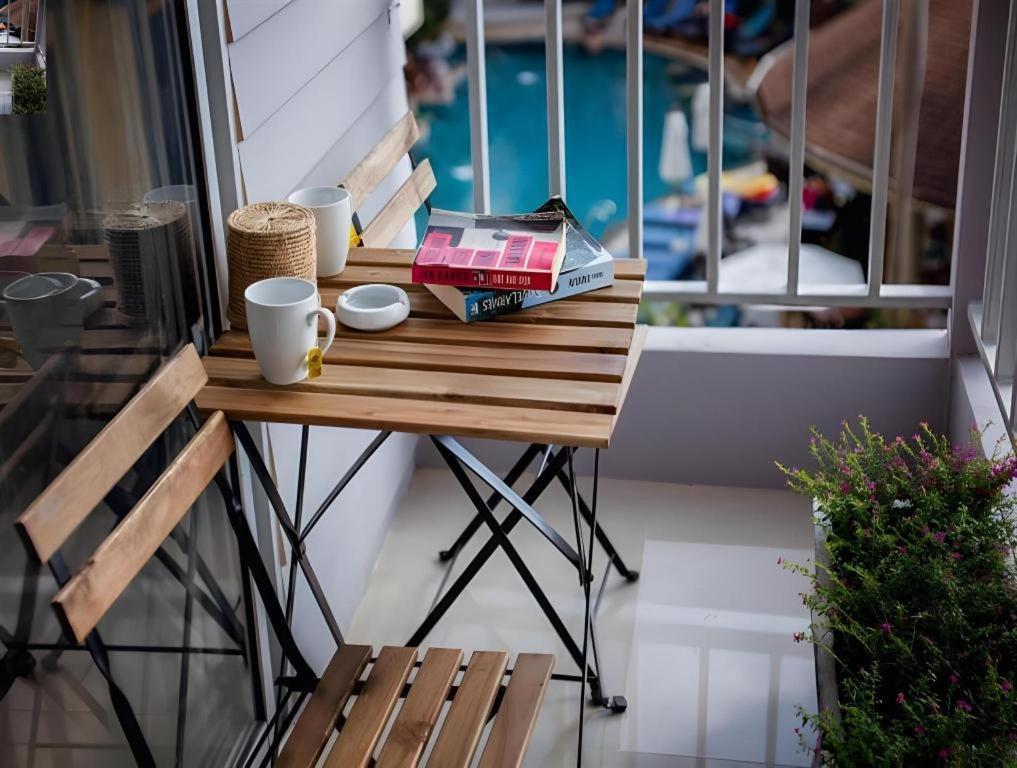 Anchor Boutique House Hotel Patong Bagian luar foto