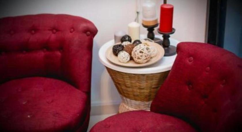 Anchor Boutique House Hotel Patong Bagian luar foto
